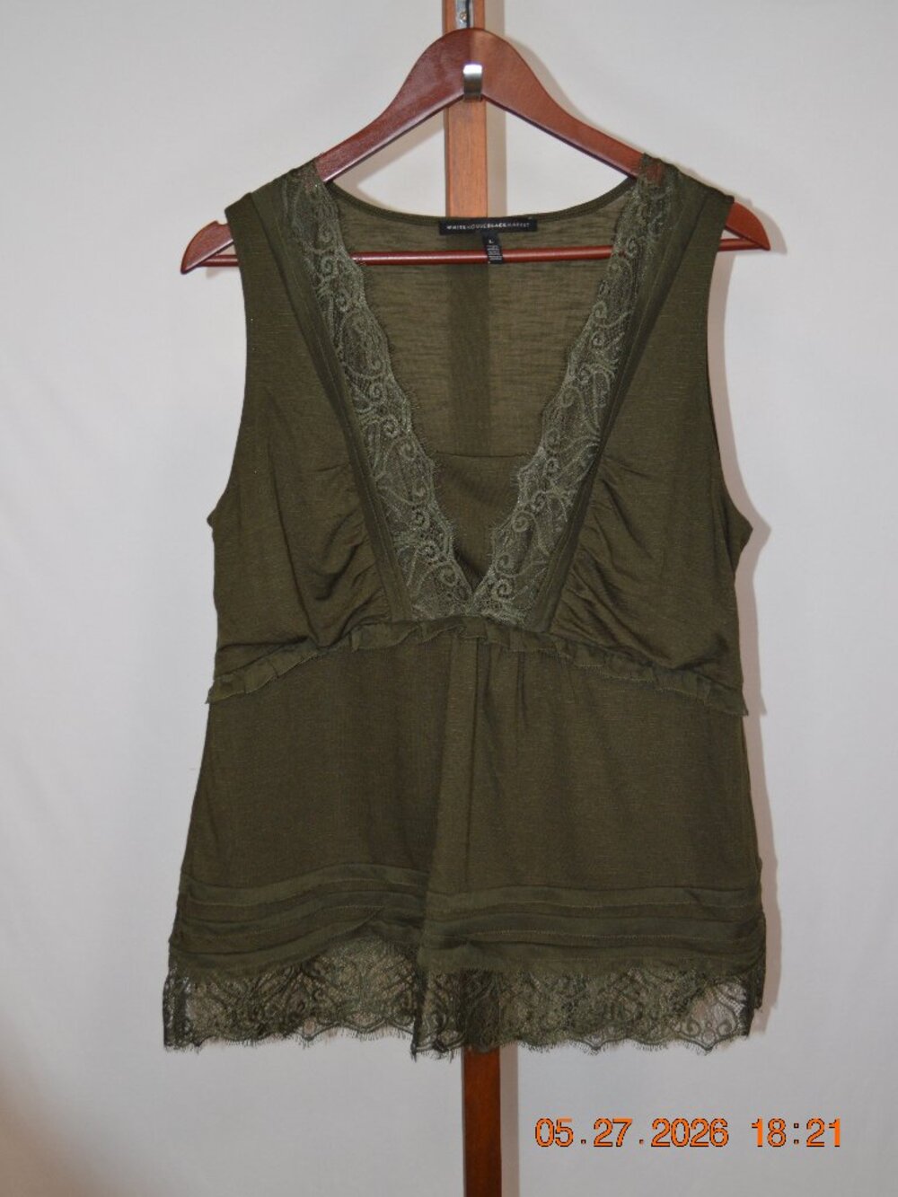 White House Black Market Women’s Large Dark Green Lace Fringe Sleeveless Blouse